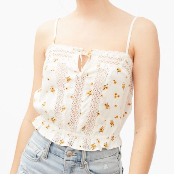 Floral Crocheted Bubble Top - Picture 1 of 4